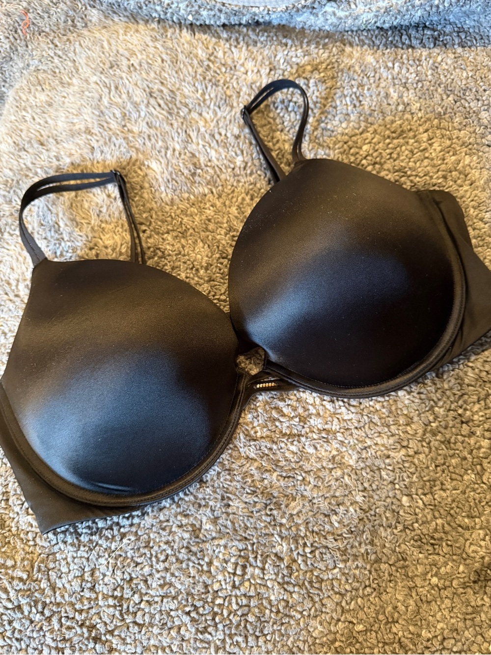 Victoria's Secret Black Satin Very Sexy Push Up Bra - 40D
